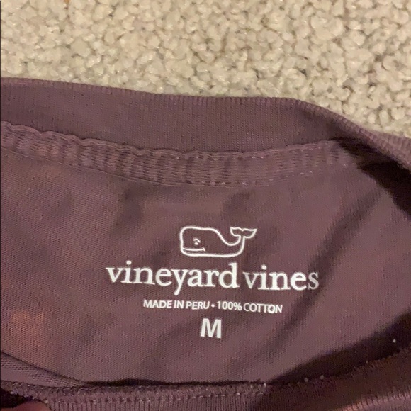 vineyard vines t-shirt - Picture 2 of 3